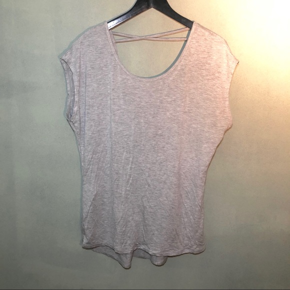 GAIAM Tops - Gaiam Scoop Neck Tee GAIAM Tops - Gaiam Scoop Neck Tee